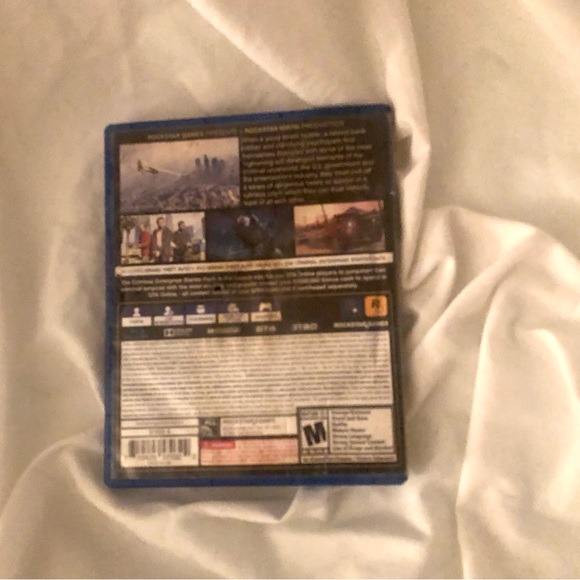 Ps4 game bundle - Picture 3 of 6